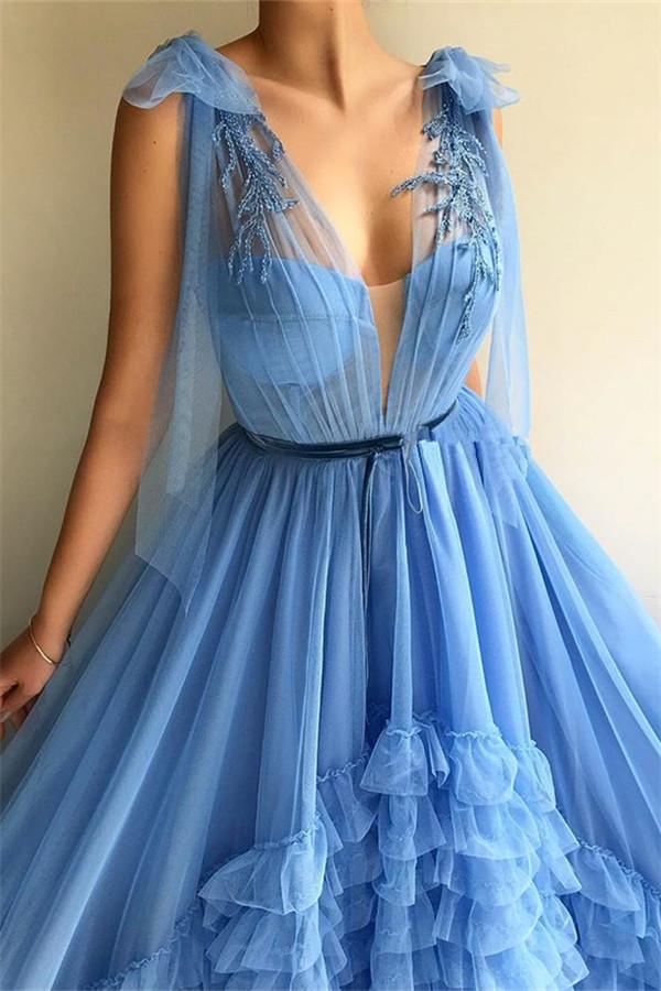 Schickes blaues Ballkleid aus Tüll mit tiefem V-Ausschnitt | Ärmelloses langes Ballkleid mit Schärpe, DS3539