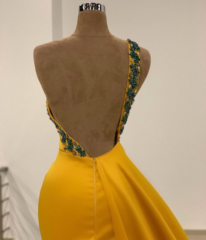 Robe de bal longue jaune fendue à une épaule et perles, DS2785