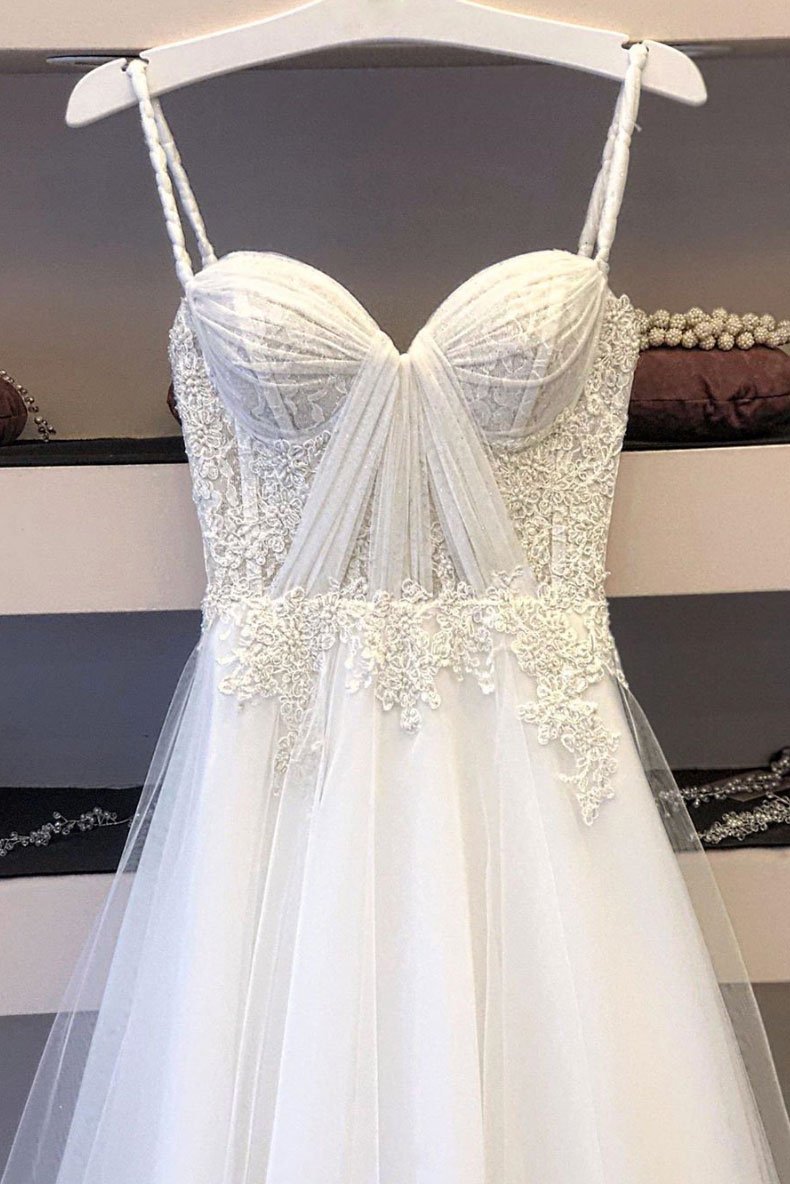 Robe de soirée longue en tulle et dentelle blanche, DS2308