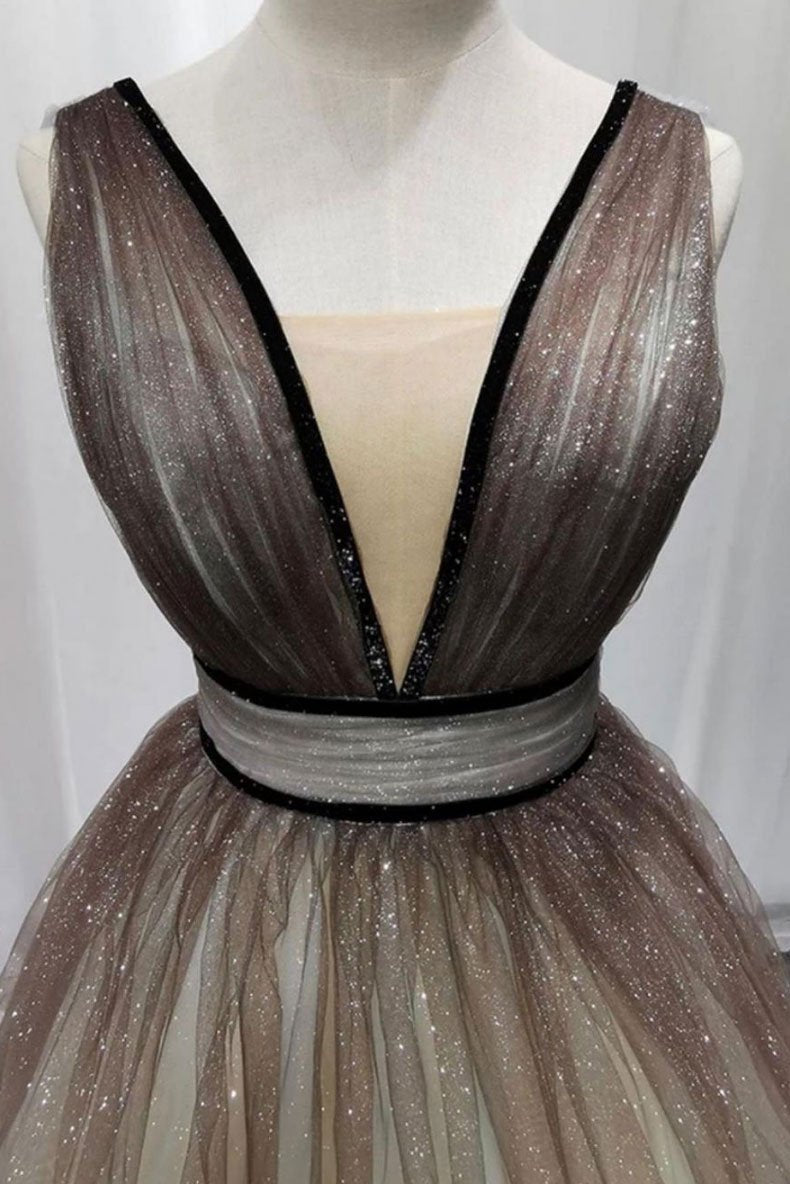 Einfaches langes Ballkleid aus Tüll mit Pailletten in Kaffee, DS2082