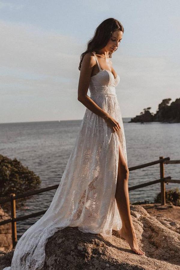 Robe de mariée trapèze en dentelle, dos nu, col en V, bretelles spaghetti, DS2674