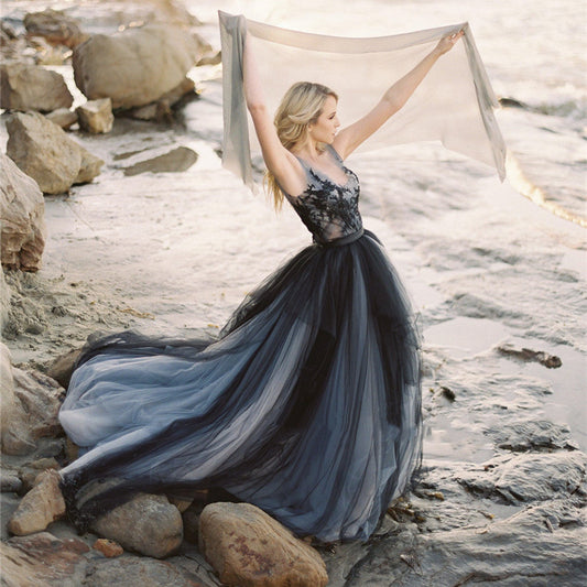 Robe de mariée trapèze unique, en dentelle, avec appliques et perles, à volants, LW062