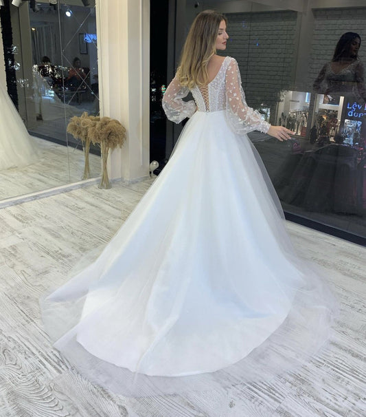 Robe de mariée à perles faite à la main, col en V, manches longues, dos lacé, coupe trapèze, tulle, tenue pour banquet spécial, LW054