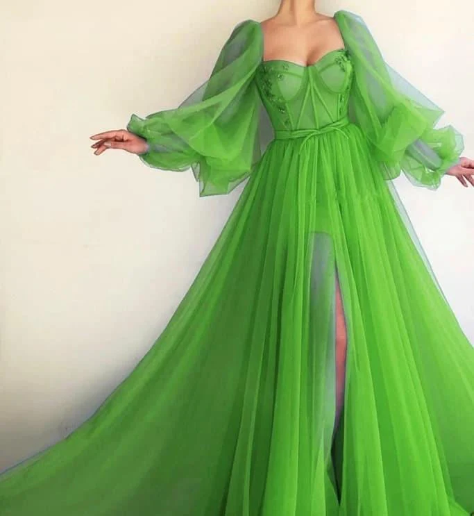 Langes rückenfreies Ballkleid aus Tüll mit Puffärmeln, CD3174