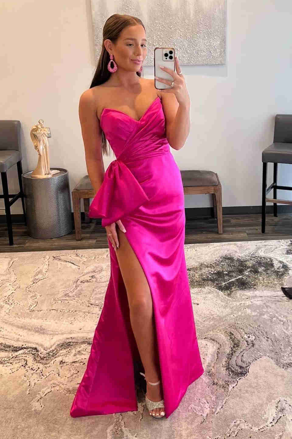 Rotes, trägerloses, langes Ballkleid mit Seitenschlitz, DS4937