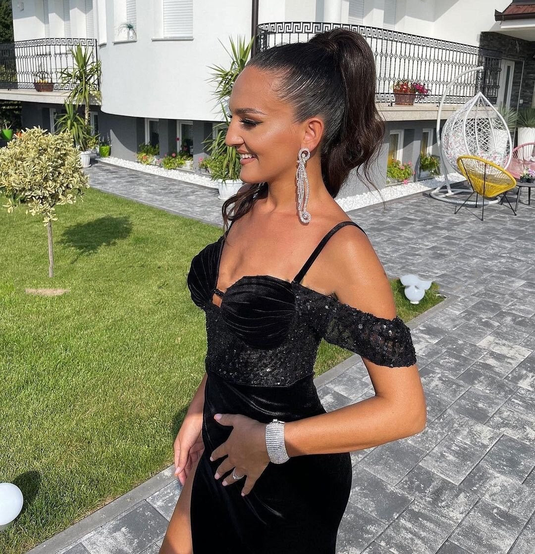 Robe de bal sexy en velours noir, fendue sur le côté, avec paillettes, épaules dénudées, pour femme, tenue de soirée longue, demoiselle d'honneur, LW010