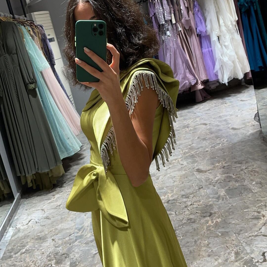 Modernes Abendkleid mit einer Schulter und Quasten, langem Seitenschlitz, sexy Abschlussball, Party, formelle Anlässe, Kleider für Damen, LW013