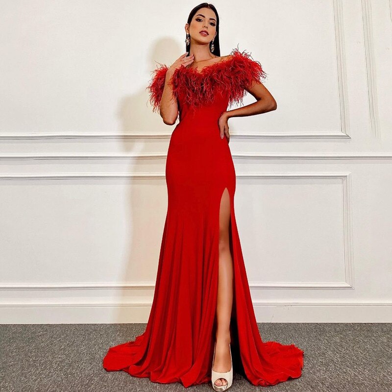 Robe longue de soirée luxueuse pour femme, avec plumes, col bateau, fente latérale, LW012