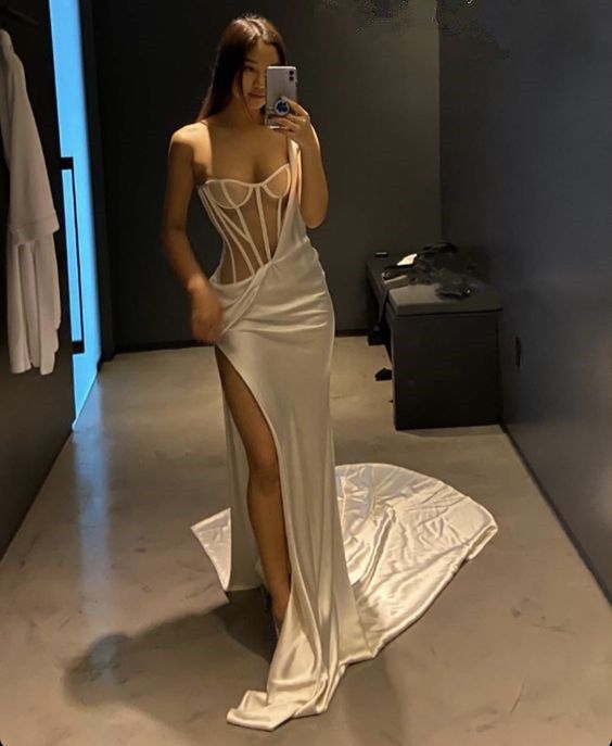 Weißes langes Ballkleid mit einer Schulter und hohem Schlitz, sexy Abendkleid, DS4459