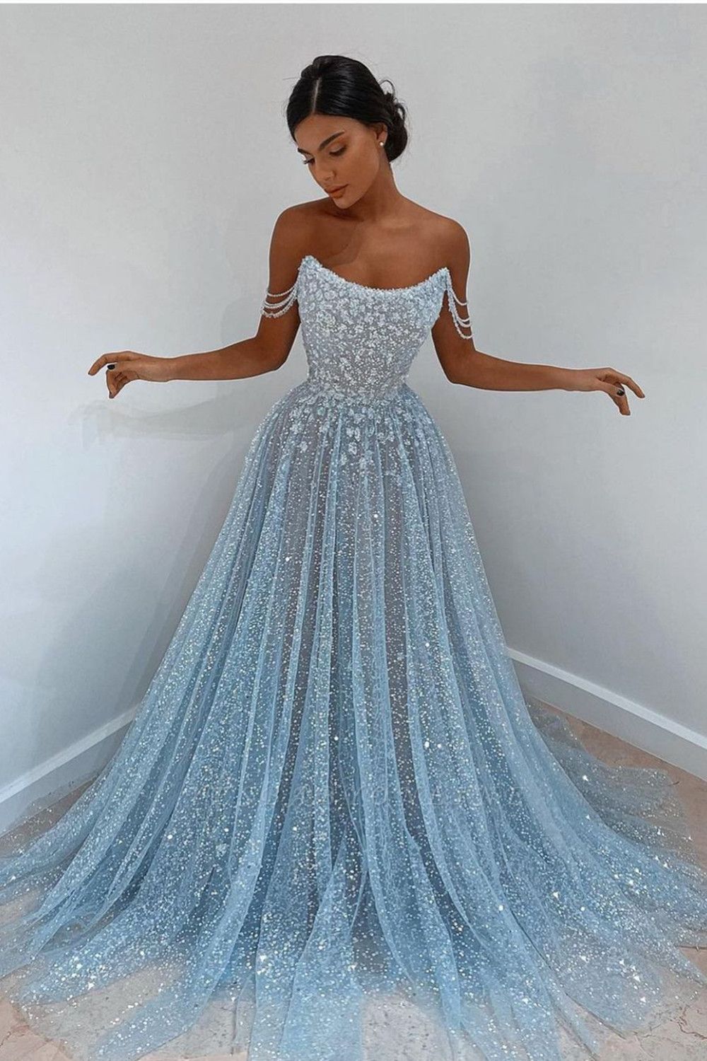 Langes Ballkleid aus blauem Tüll, Abendkleid aus blauem Tüll, glitzernde Ballkleider, DS4424