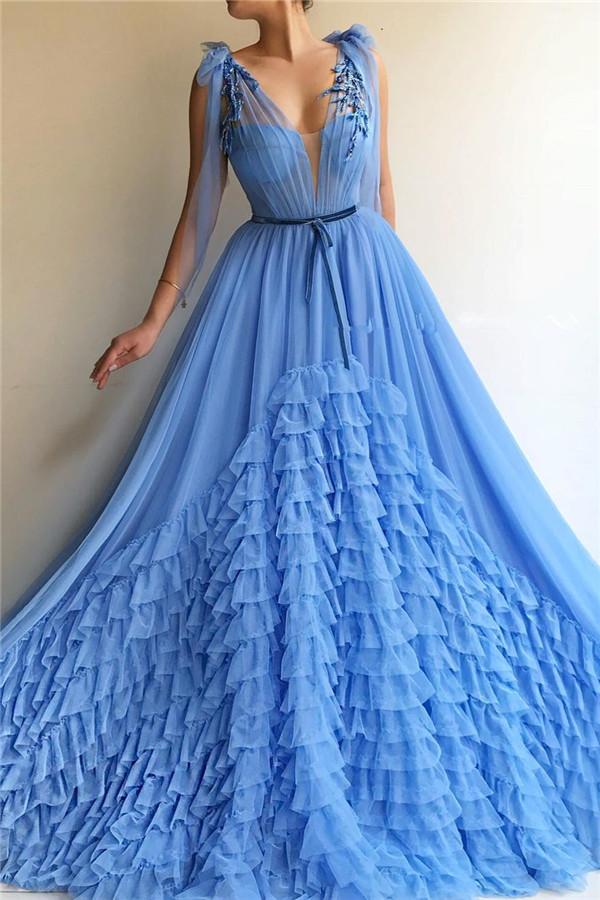 Schickes blaues Ballkleid aus Tüll mit tiefem V-Ausschnitt | Ärmelloses langes Ballkleid mit Schärpe, DS3539