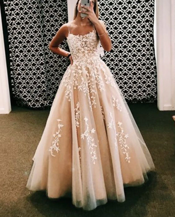 Erstaunlich Elfenbein/Haut Criss-cross Zurück Spaghetti Spitze Ballkleid Süße 16 Tüll Spitze Kleid Mädchen Party Prom Kleider, DS4449