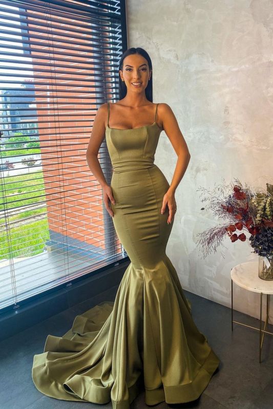 Wunderschönes langes Meerjungfrau-Ballkleid mit Spaghettiträgern in Salbeigrün, DS2803
