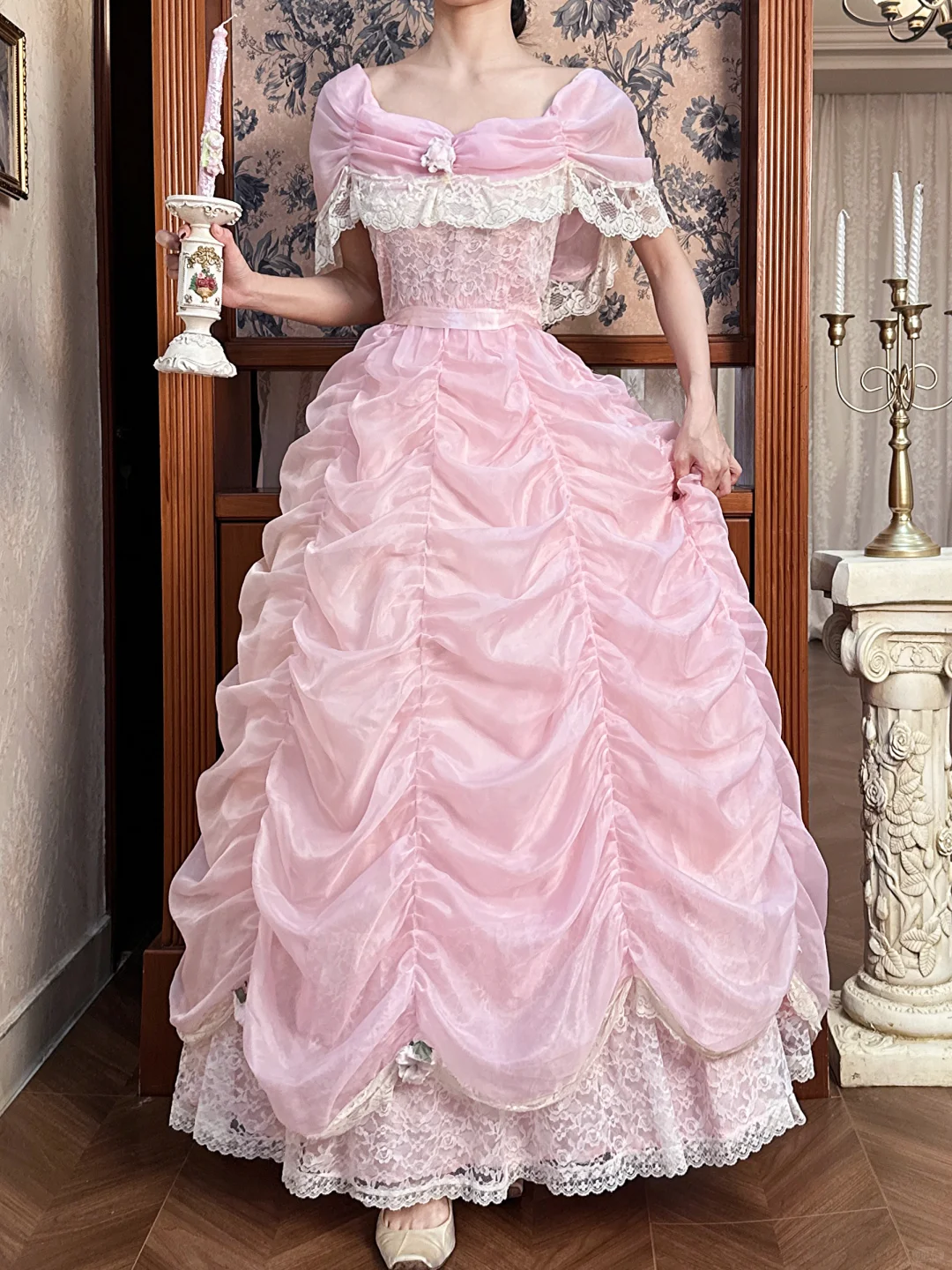 Vintage-Ballkleid für Sweet 16 Quinceañera mit gerafftem Organza-Spitzenbesatz DP7940