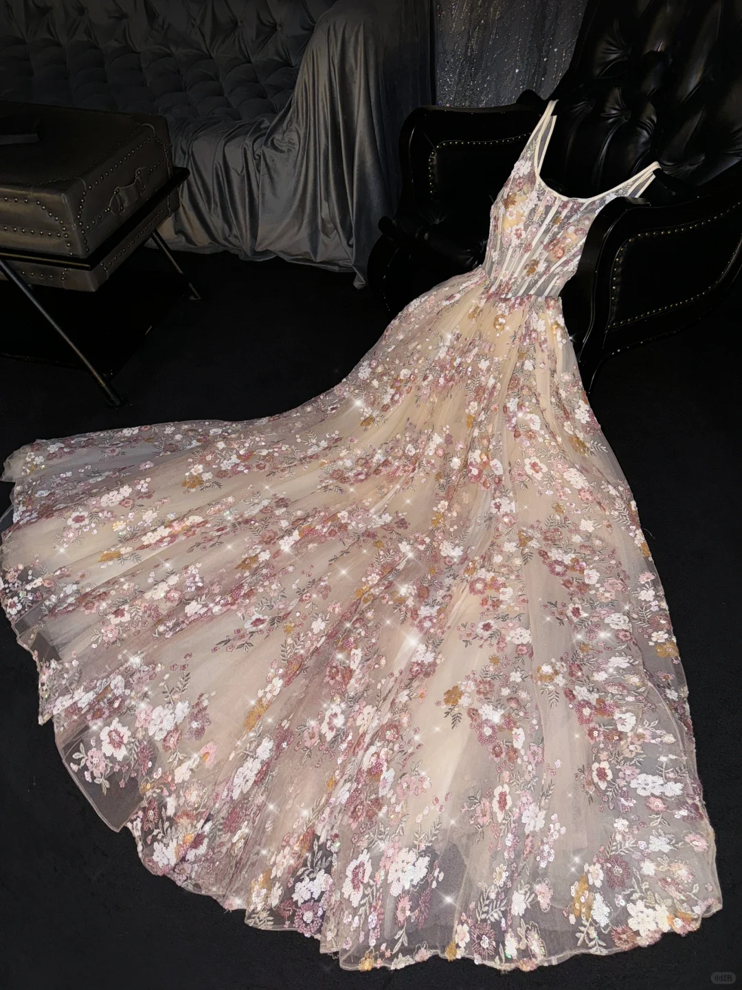 Glamorous Tulle Floral Applique Sleeveless A-Line Evening Gown DP7336