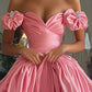 Robe de bal longue glamour en satin rose à épaules dénudées, coupe trapèze et décolleté cœur DP7014