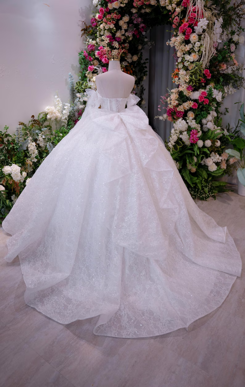 Elegant Off-the-Shoulder Glitter Lace A-Line Wedding Dress DP8391