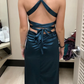 Robe de soirée longue en satin bleu marine à col en V et dos nu, DP4369