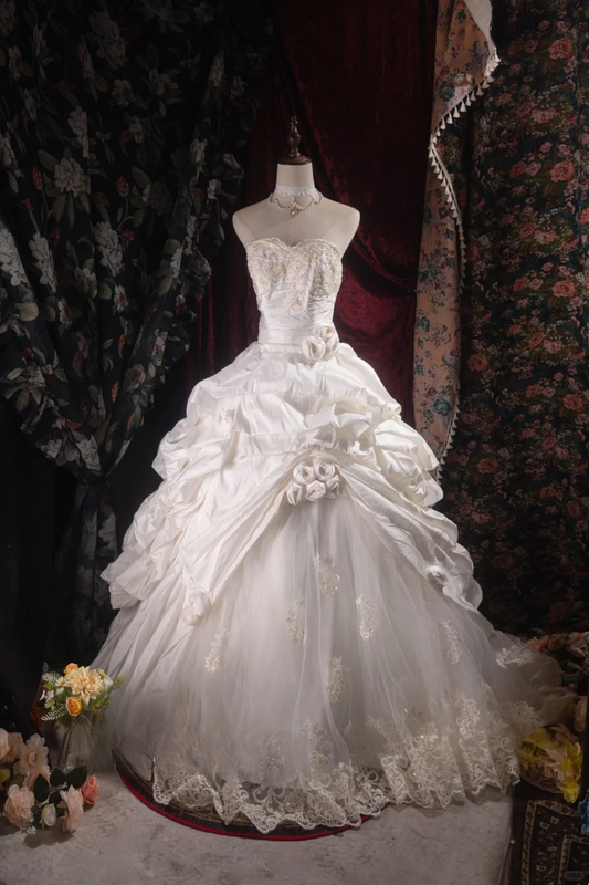 Romantic Ivory Strapless Ruffled Rose Lace Wedding Dress DP7409