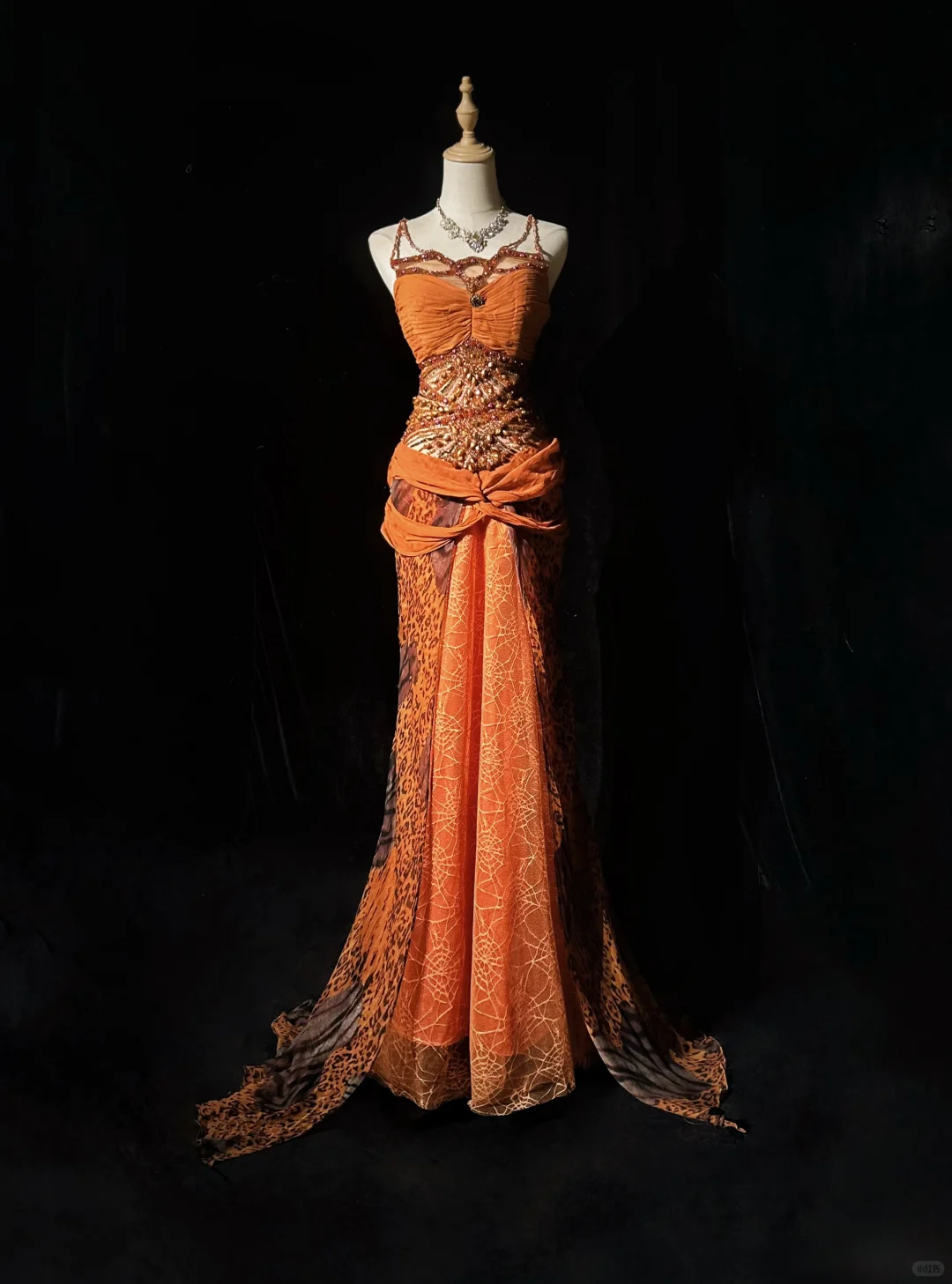 Vintage-Inspired Orange Spaghetti Strap Beaded Embellishment & Leopard Print Prom Dress DP7282