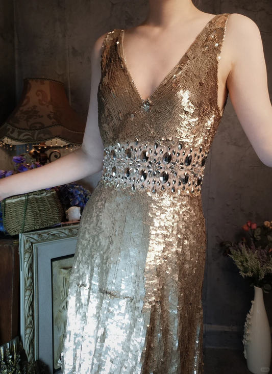 Retro Golden V-neck Sparkling Beaded Sequin Design A-line Short Homecoming Dress DP6058