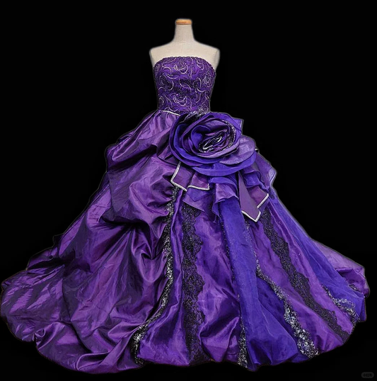 Vintage königspurpurfarbenes, trägerloses, übergroßes Ballkleid mit 3D-Rosen-Pailletten und Spitze für Sweet 15, Quinceañera, DP7552