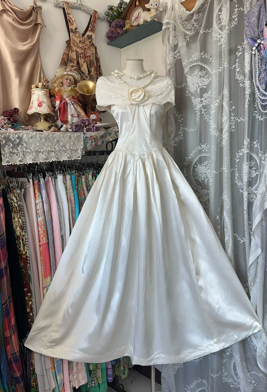 Vintage Ivory Off-the-shoulder Elegant A-Line Satin Long Evening Dress Prom Dresses DP6213