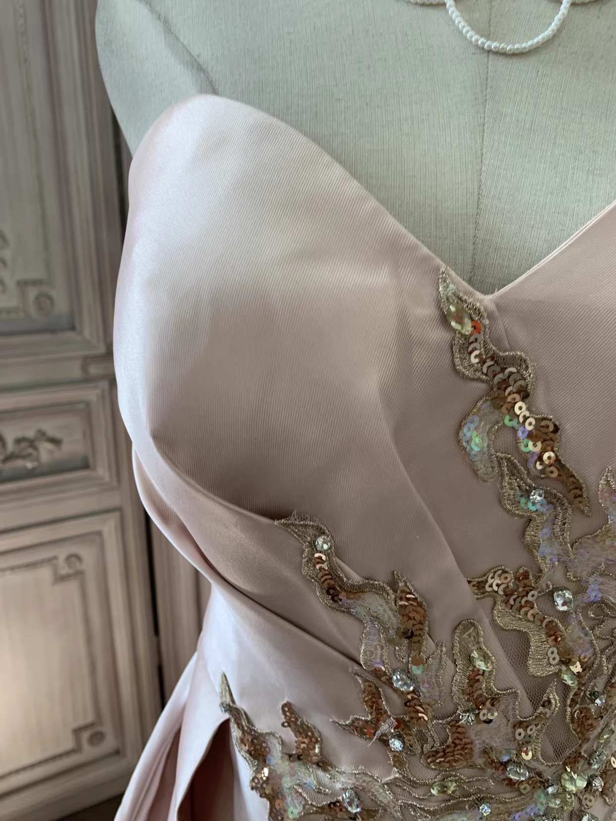 Glamorous Pink Strapless Beaded Embroidery & Sweeping Train Prom Dress DP7664