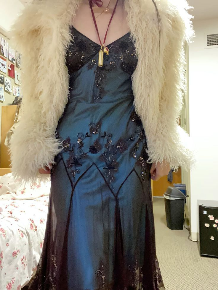Vintage Spaghetti Straps Beadings Long Formal Evening Gown DP3888