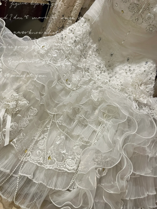 Vintage-Inspired Strapless Layered Ruffled Lace & Tulle Intricate Embroidery Wedding Dress DP7267