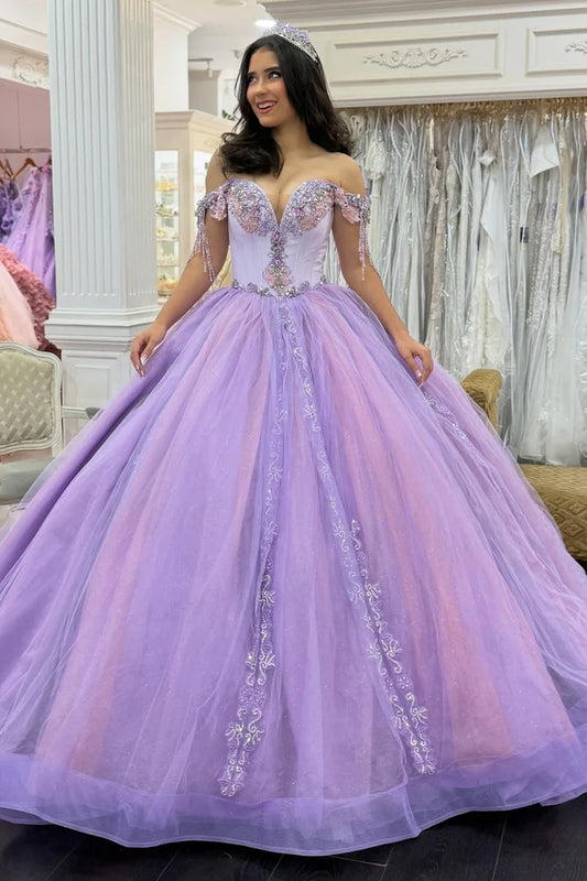 Robe de bal glamour lilas ornée d'appliqués de perles, épaules dénudées, décolleté en cœur et volants, pour Quinceañera ou Sweet 15 DP7193