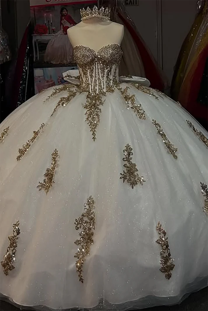 Robe de bal élégante en tulle brodé de perles, décolleté en cœur, pour Sweet 15 ou Quinceañera DP7224