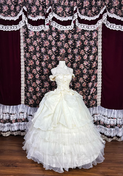 Vintage Ivory Off-Shoulder Wedding Dress A-Line Tiered Ruffles Bridal Gown DP7103