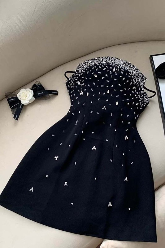 Charming Black Strapless A-Line Beading Short Homecoming Dress, DP3422