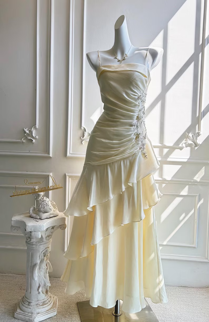Vintage Ivory Spaghetti Strap Mermaid Ruffled Tiered Evening Gown DP8401