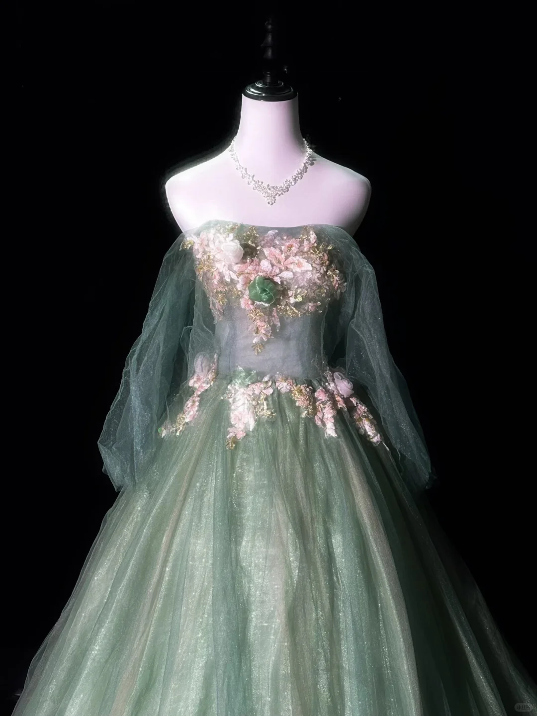 Dreamy Green Tulle 3D Floral Appliques Off-the-shoulder Sweet 15 Quinceanera Ball Gown DP7937