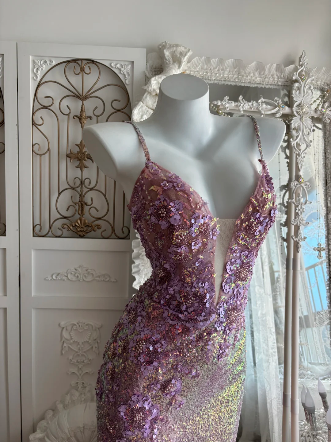 Sparkly Iridescent Pink Sequin Mermaid Evening Gown Floral Applique & Slit Prom Dress DP8298