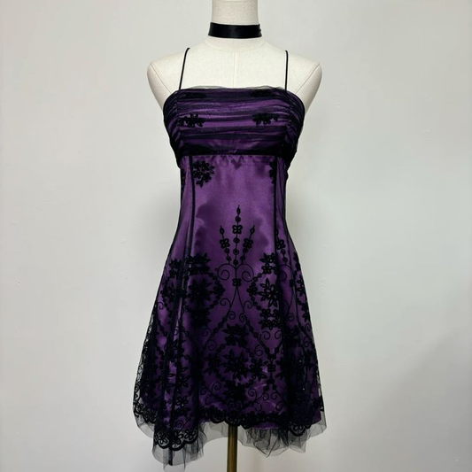 Lila Spaghettiträger A-Linie Vintage Kurze Partykleider Homecoming-Kleider, DP5652