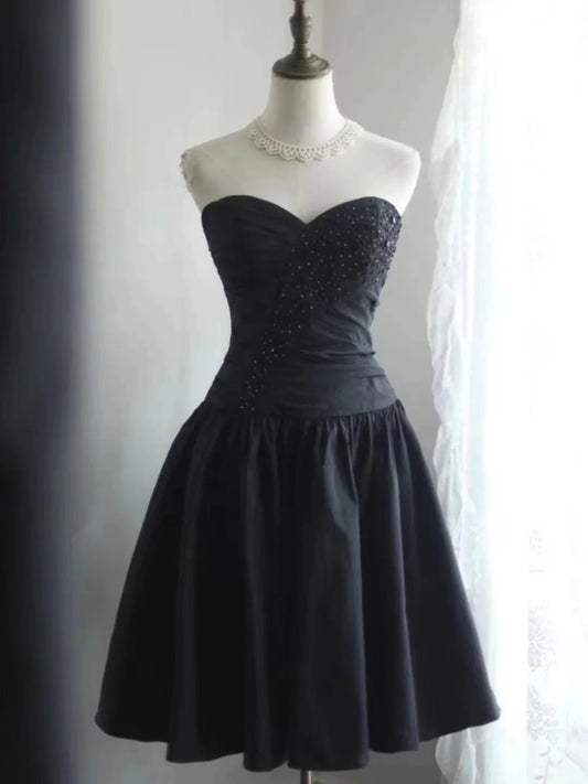Vintage Schwarzes Sweetheart Perlen Design A-Linie Trägerloses Partykleid Homecoming-Kleid, DP5807