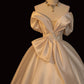 Robe de mariée élégante en satin à épaules dénudées, coupe trapèze, décolleté cœur DP7052