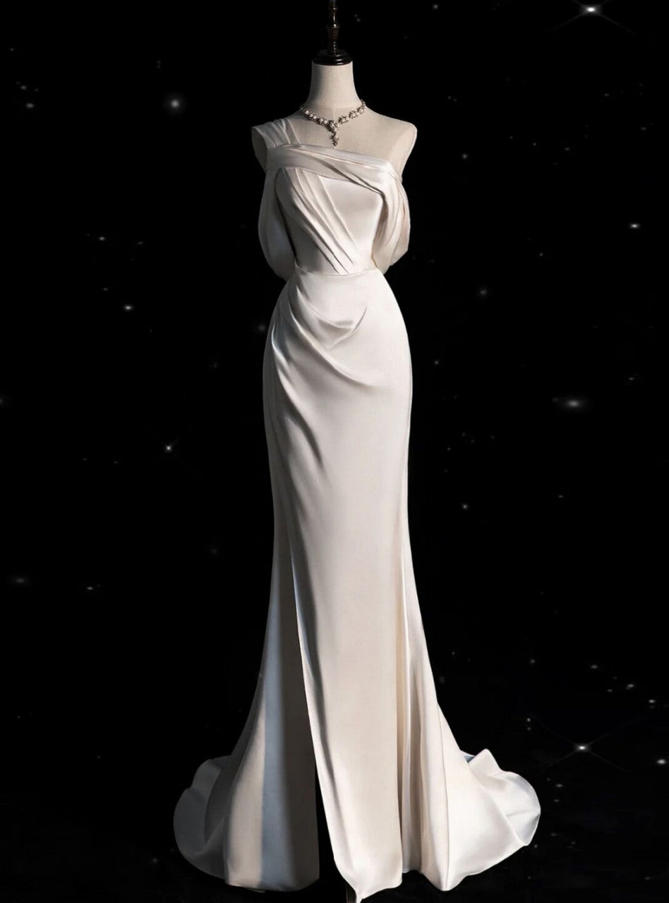 Elegant One-Shoulder Satin Mermaid Wedding Dress Draped Bridal Gown DP7049