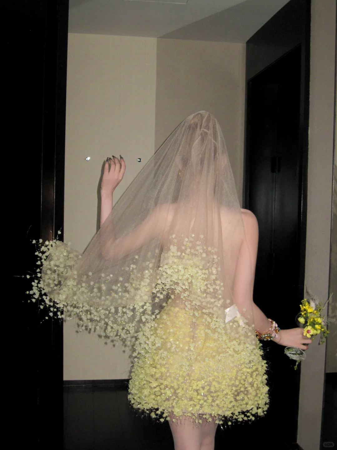Fashion Yellow Sequined Strapless A-Line Veil Design Tulle Party Dress Homecoming Dress DP6246