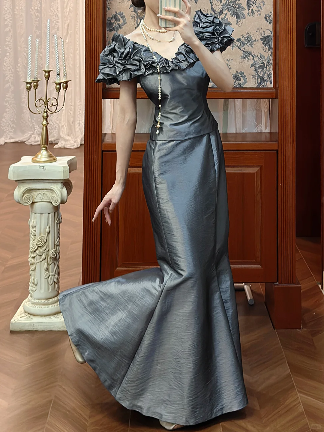 Elegant Grey Ruffled Evening Gown Off-Shoulder Mermaid Prom Dress DP7944