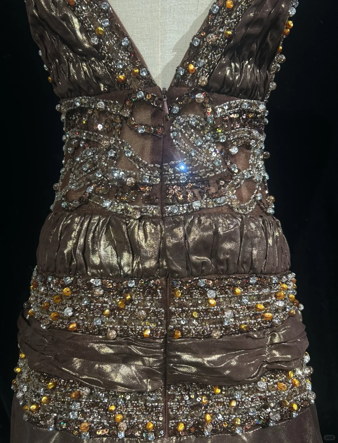 Glamorous Metallic V-Neck Beaded Embellishment & Pearl Details Maxi Prom Dress DP7284