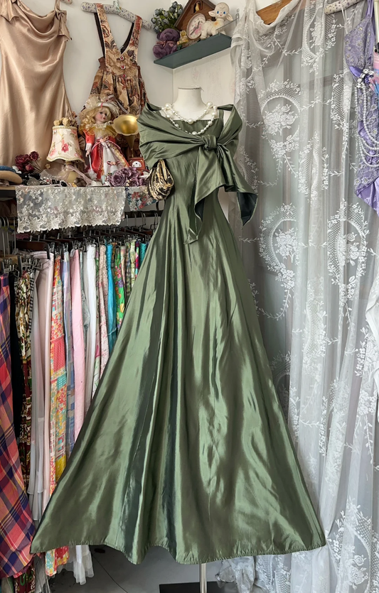 Vintage Green Satin Shawl Design Elegant A-line Long Evening Dress Prom Dresses DP6207