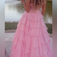 Elegantes pinkfarbenes, trägerloses Tüllkleid mit Perlen, Schleife, Korsett-Oberteil, gestuften Rüschen, hohem Schlitz für Sweet 15/Quinceanera, Ballkleid DP8370