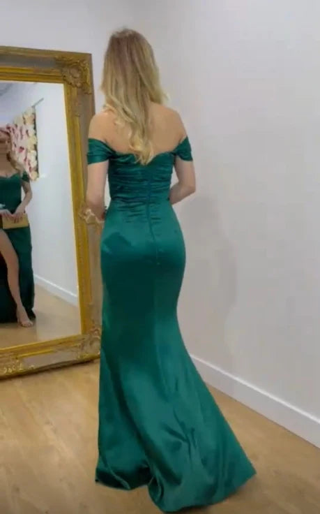 Elegantes smaragdgrünes schulterfreies Satin-Meerjungfrauen-Ballkleid mit hohem Schlitz formelles Abendkleid DP8224