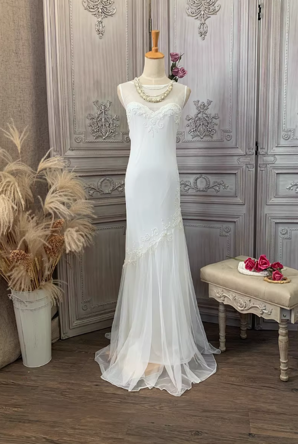 Vintage Ivory Sleeveless Mermaid Embroidery Tulle Wedding Dress DP7599