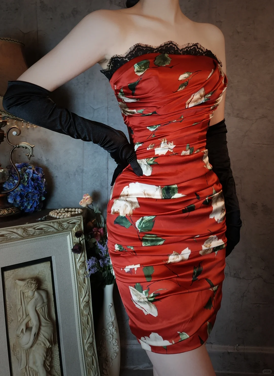 Vintage Red Floral Design Satin Strapless Romantic A-line Short Homecoming Dress DP6051