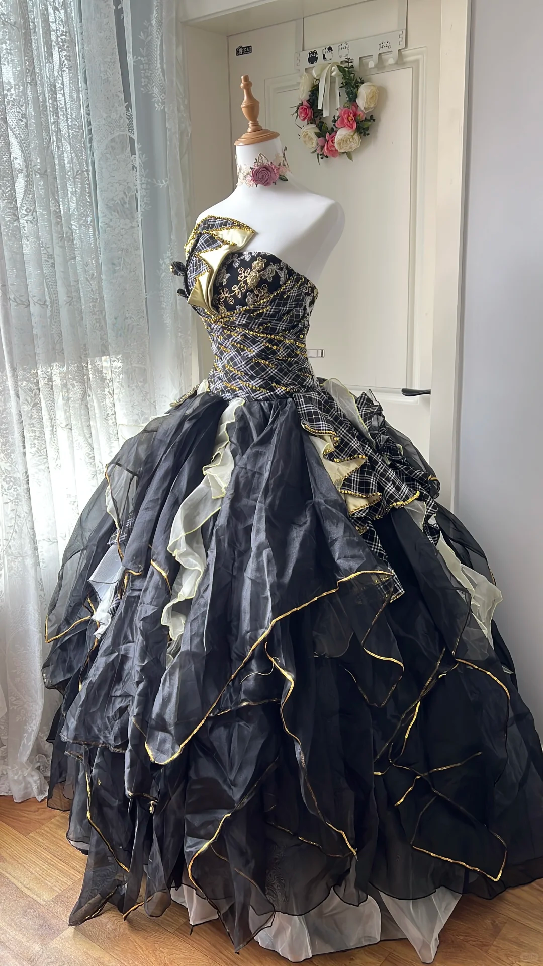 Glamorous Strapless A-Line Plaid Pattern Embroidered Bodice Sweet 16 Quinceanera Ball Gown DP7299